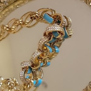 Beautiful turquoise bling necklace